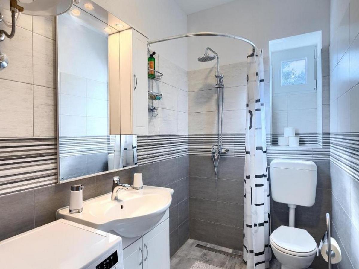 Holiday House Chill Out Loborika Marčana Екстериор снимка